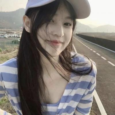 踉跄女孩 海报