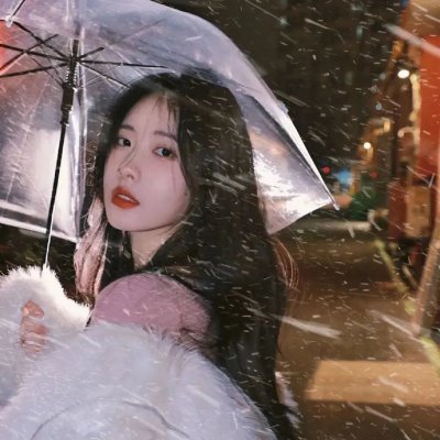 亿万少年的顶级机密 海报